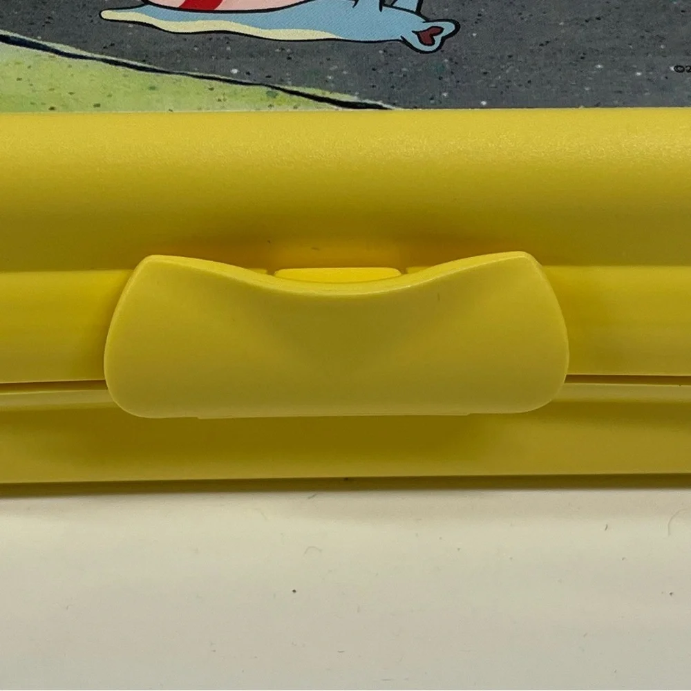 Tupperware‎ SpongeBob Squarepants Sandwich Keeper Container 3752D-2 Yellow